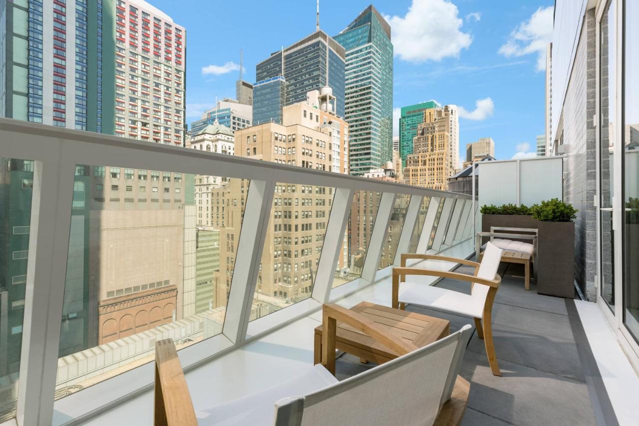 Ac Hotel By Marriott New York Times Square Екстериор снимка